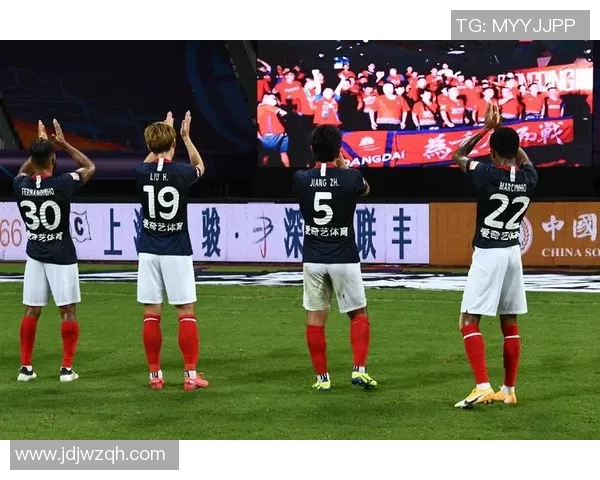 上海羽毛球队灵活性深度解析与其他球队的对比分析 上海羽毛球队灵活性深度解析与其他球队的对比分析