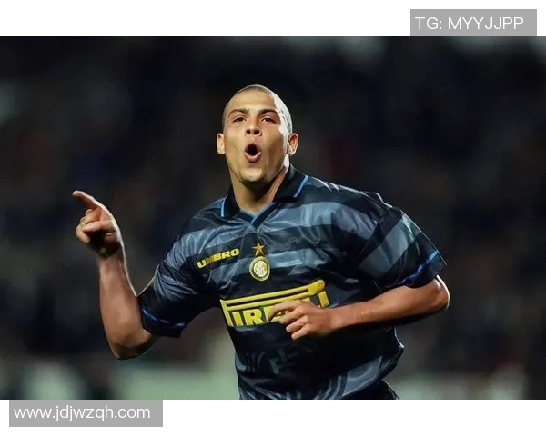 全球足球明星最新排名及其精彩瞬间回顾 全球足球明星最新排名及其精彩瞬间回顾