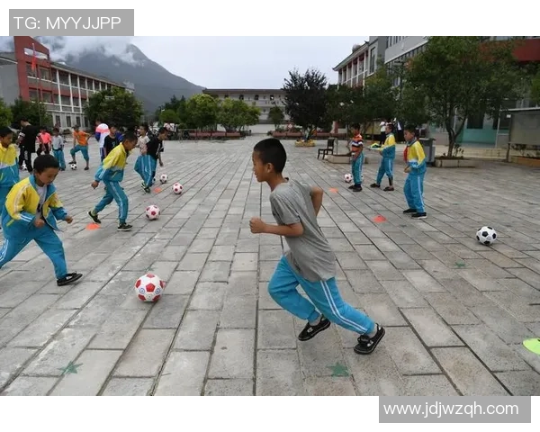 张云涛足球：从青涩少年到职业球员的成长之路与梦想追逐